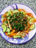 Ensalada con tabulé de lentejas y pollo 🥗