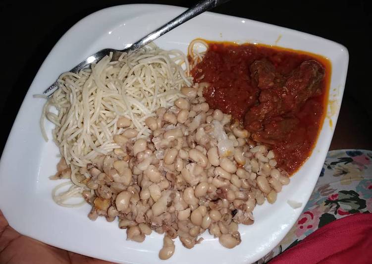 Easiest Way to Prepare Homemade Spagetti and beans