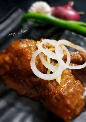 A picture of Bhunaa chicken.