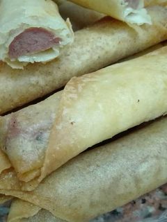 صورة لوصفة لفائف سبرينج رول بالسجق والجبنه
