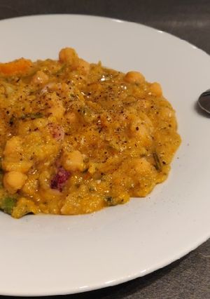 Foto di Zuppa di ceci e calamari
