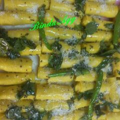 A picture of Khandvi.