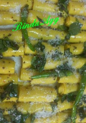 A picture of Khandvi.