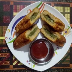A picture of Stuffed Sandwich Pakora.