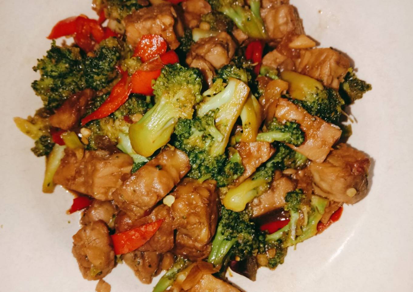 Tumis Brokoli Tempe Kecap by Elsa