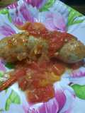 Chorizos con morrón, tomate y cebolla