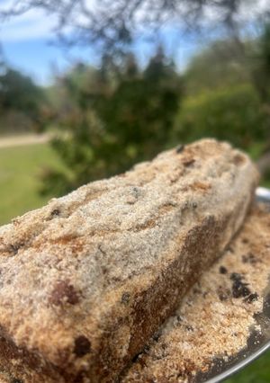 Una foto de Budín de coco con especia de Crumbl sin manteca