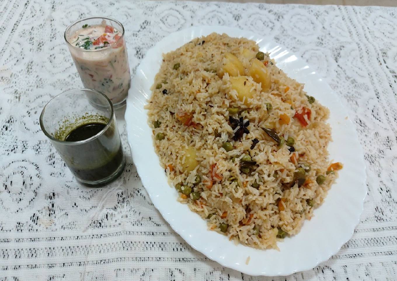 Veg polaw with onion raita