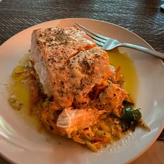A picture of Salmon papillote.