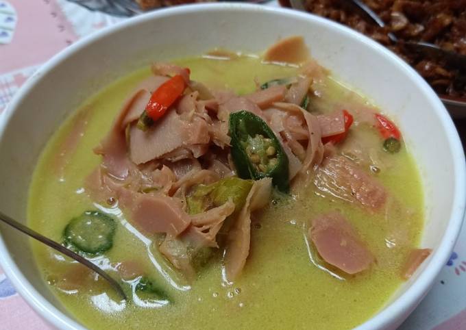 Langkah Mudah untuk Membuat Rebung Kuah Santan, Bikin Ngiler