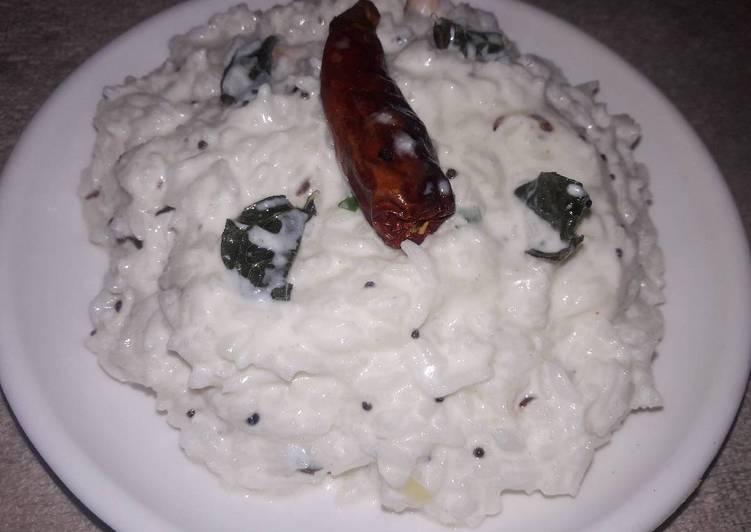 Dahi bhaat tadke ke saath