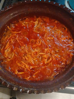 Una foto de Tinga de pollo en salsa de chipotle