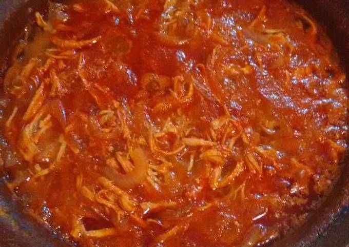 Tinga de pollo en salsa de chipotle Receta de JeSs Arce- Cookpad