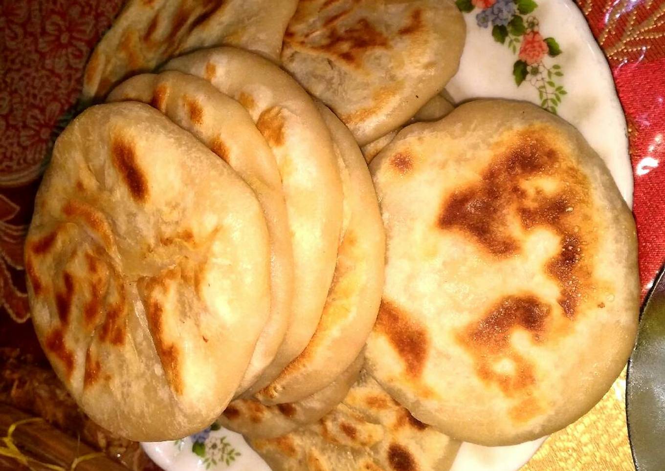 Paratha kentang / aloo paratha (makanan khas india)