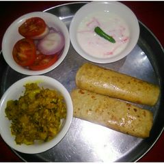 A picture of Aloo gobhi.