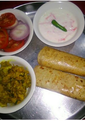 A picture of Aloo gobhi.