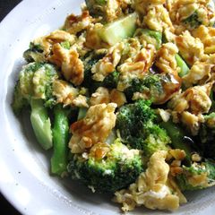 A picture of Just Broccoli & Egg.