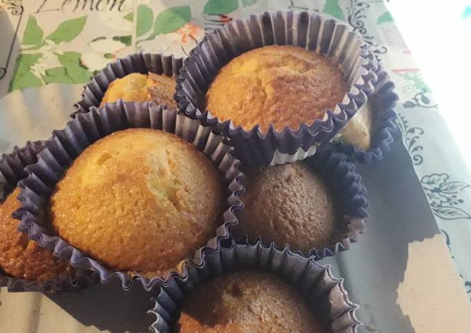 Cupcakes de vainilla (Con maicena) Receta de Lu- Cookpad