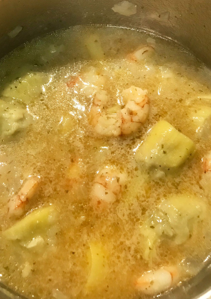 Una foto de Alcachofas con langostinos SIN GLUTEN