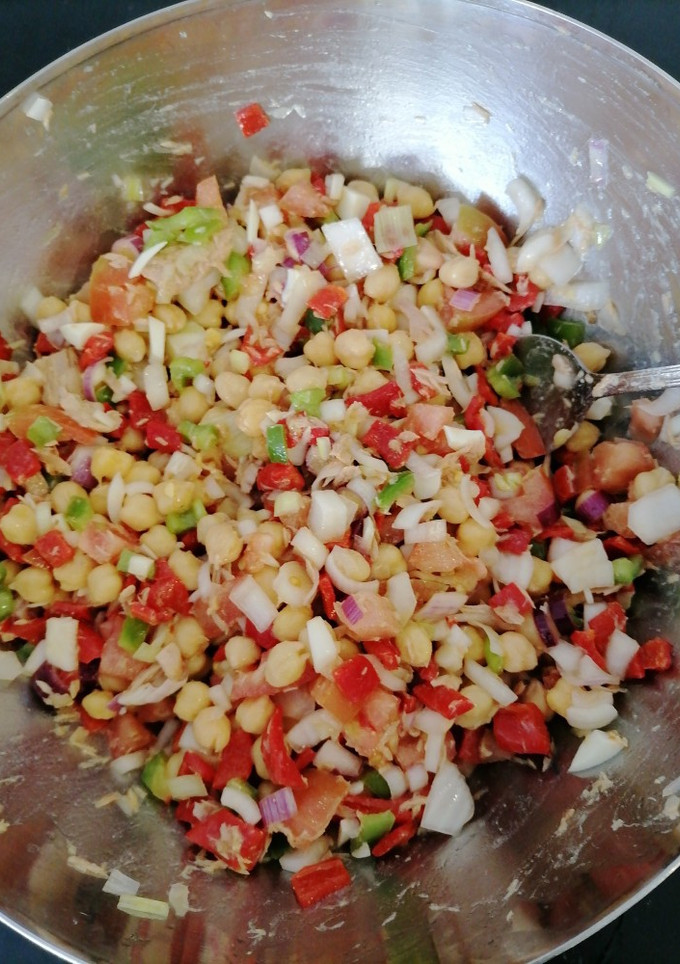 Una foto de Garbanzos aliñados al estilo freskum