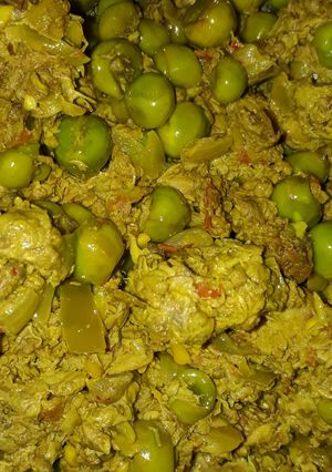 A picture of Savanjna matar veg.