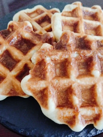 Easy Way Prepare Easy Belgium waffle using a breadmachine the Can Spoil the Tongue Makes you drool