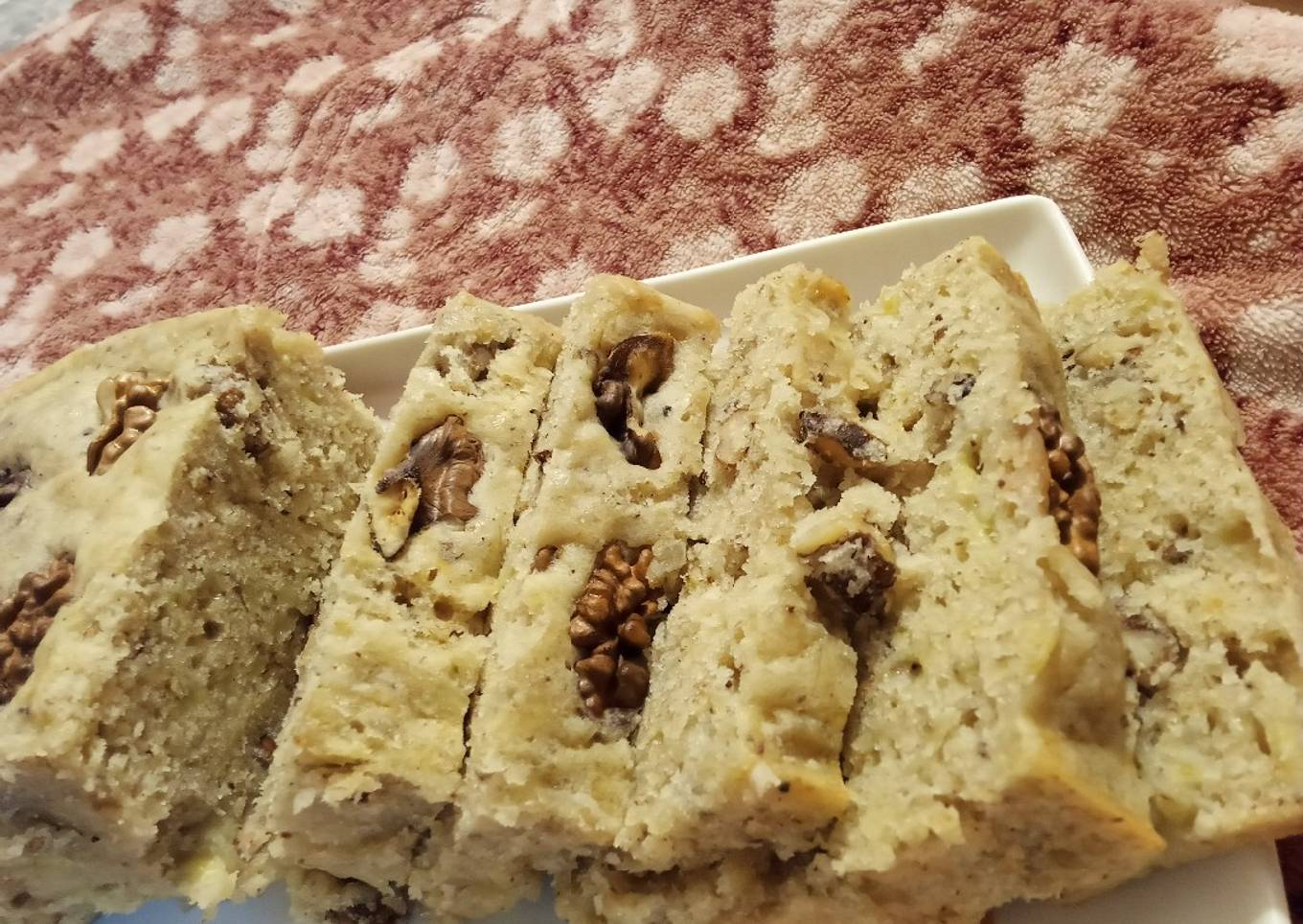 Banana 🍌 and walnut loaf