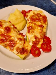 Töltött cukkini recept fotója