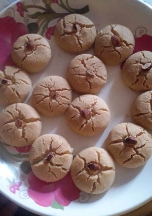 नानख़ताई मीठी कूकीज (Nankhatai mithi cookies recipe in Hindi) रेसिपी मुख्य फोटो