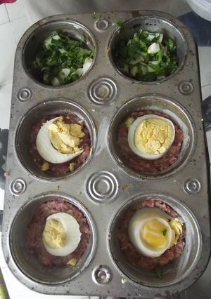 Una foto de Pastelitos de carne endiablada y huevo las correa