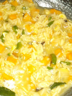 Una foto de RISOTTO CON CALABAZA ZANAHORIA Y ZAPALLITOS😋!!
