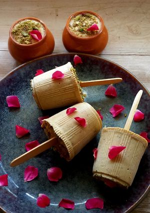 A picture of Makhana ki kulfi.