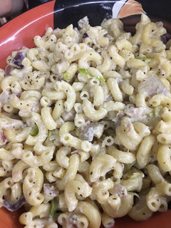Una foto de Pasta Corta con Atún y crema de leche