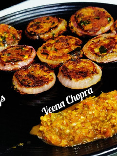 स्टफ्ड अनियन रिंग (Stuffed onion ring recipe in hindi) रेसिपी मुख्य फोटो