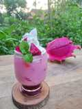 Foamy Dragon Fruit Fresh milk