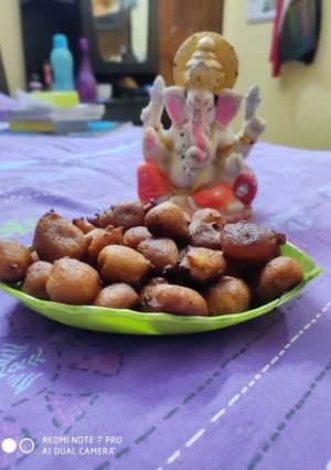 A picture of Palm fruit bora.