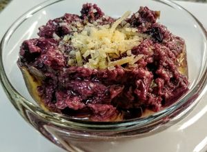 Una foto de TAPENADE De Aceitunas Moradas con Queso Parmesano...!😋