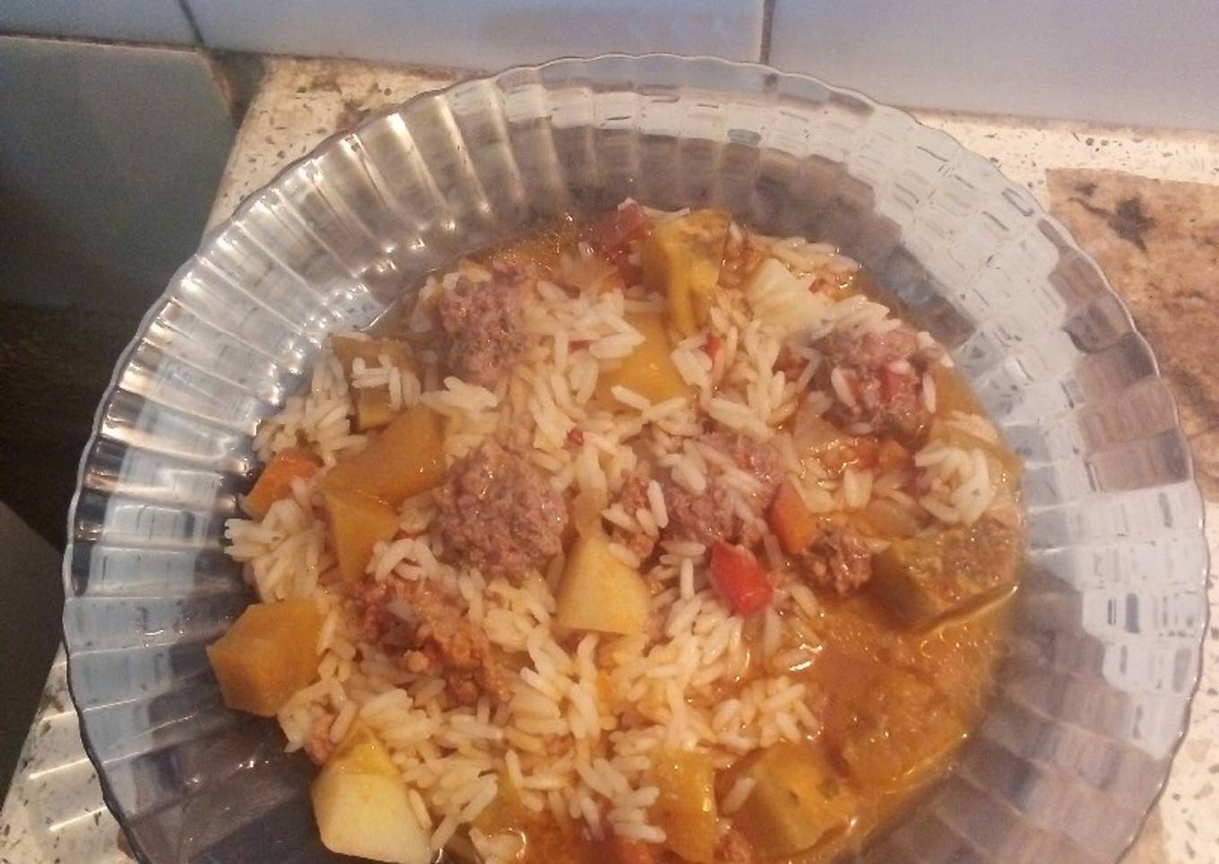 Guiso de chorizo con arroz