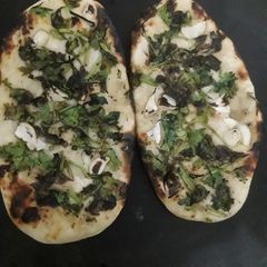 A picture of Butter garlic naan.
