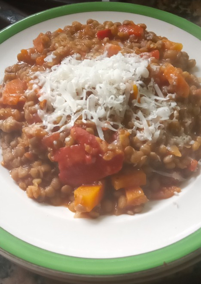 Una foto de Guiso de lentejas🤩😋😋😋👏