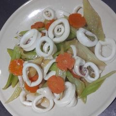 A picture of Celery w/ Squid.