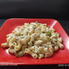 A picture of White Sauce Pasta.