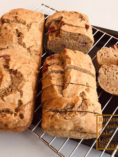 Foto resep Banana Strawberry Cake Loaf (No Eggs|No Butter|No Mixer)