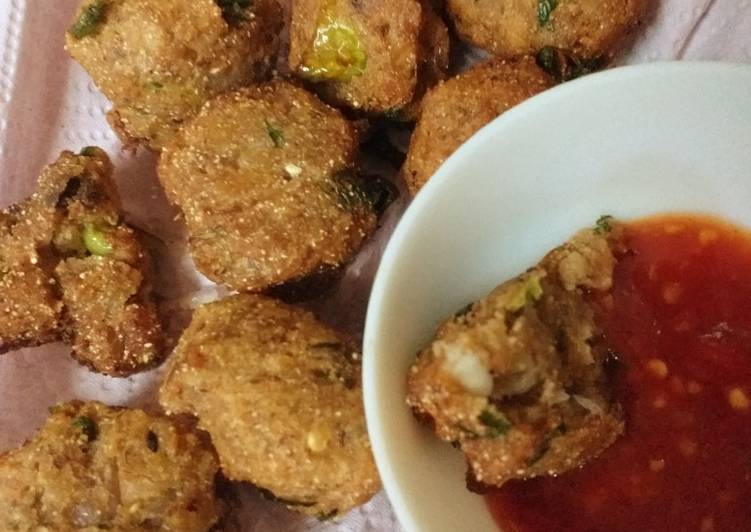 Recipe of Any-night-of-the-week Roti ke pakory ball