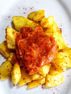Una foto de Patatas con salsa brava saludable