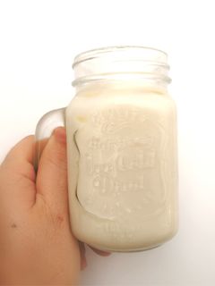 Una foto de Leche de canela y limón
