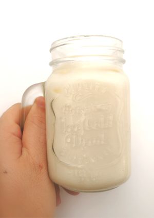 Una foto de Leche de canela y limón