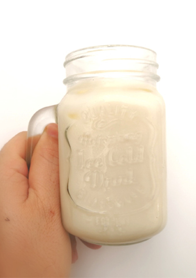 Una foto de Leche de canela y limón