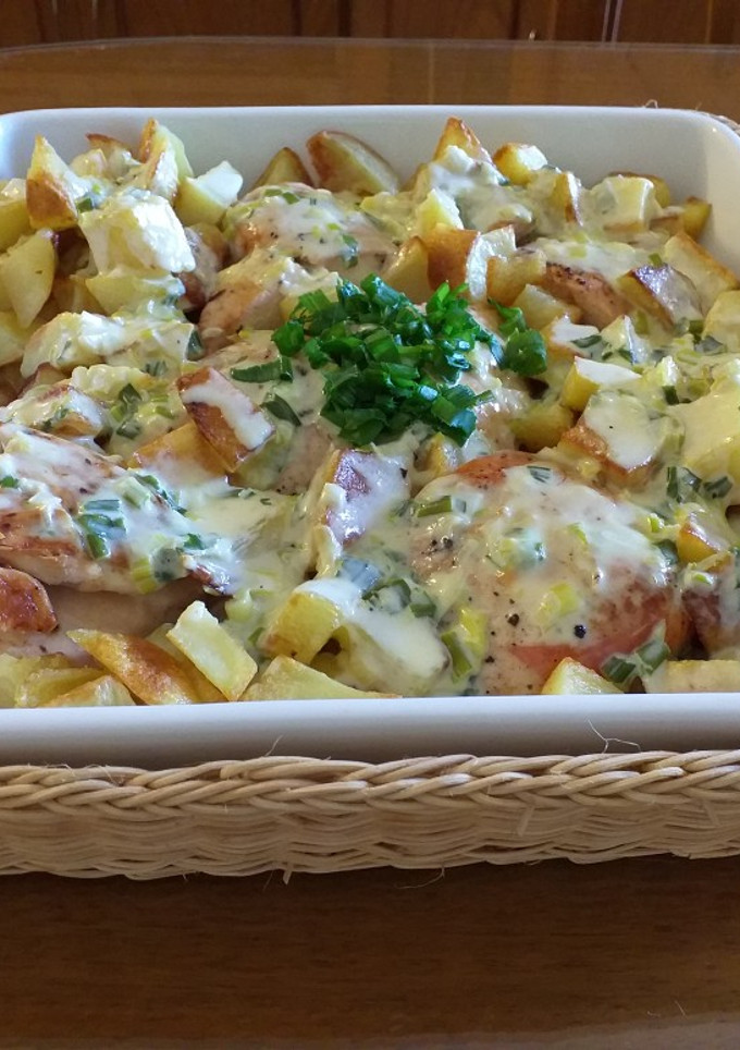 Una foto de Pollo con crema al verdeo🍽