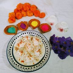 A picture of Dahi Vada.
